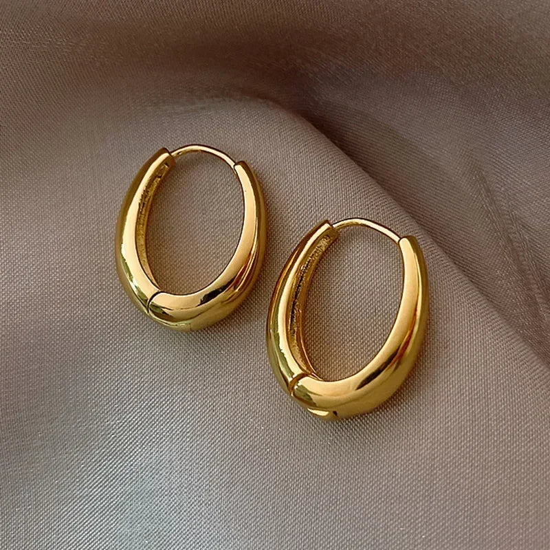 Aurum Glow - Tijdloze Gouden Elegantie