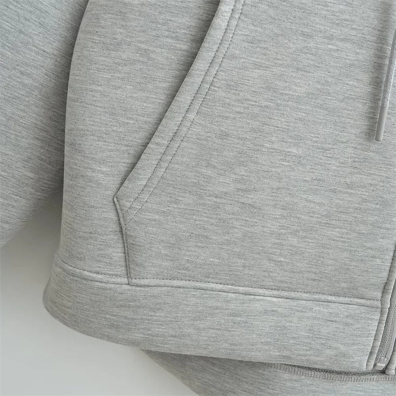 Urban Elegance - Premium Hoodie