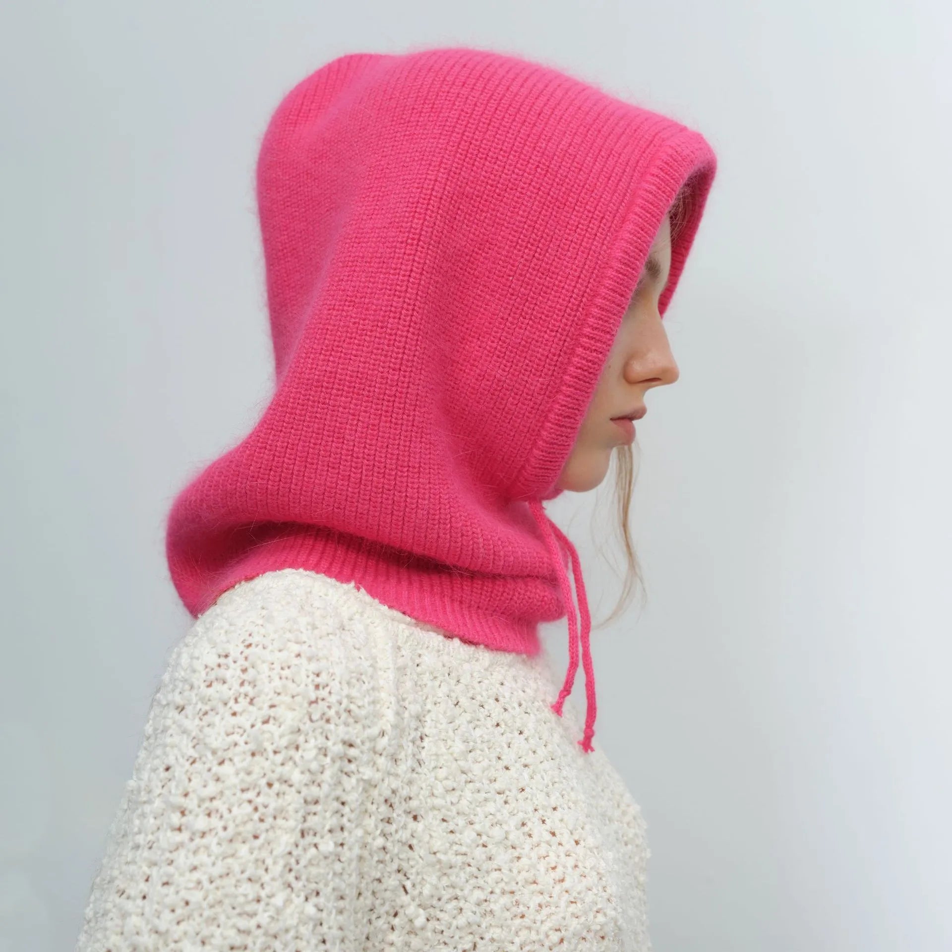 Knitted Cosy Hood - Winter Must-Have
