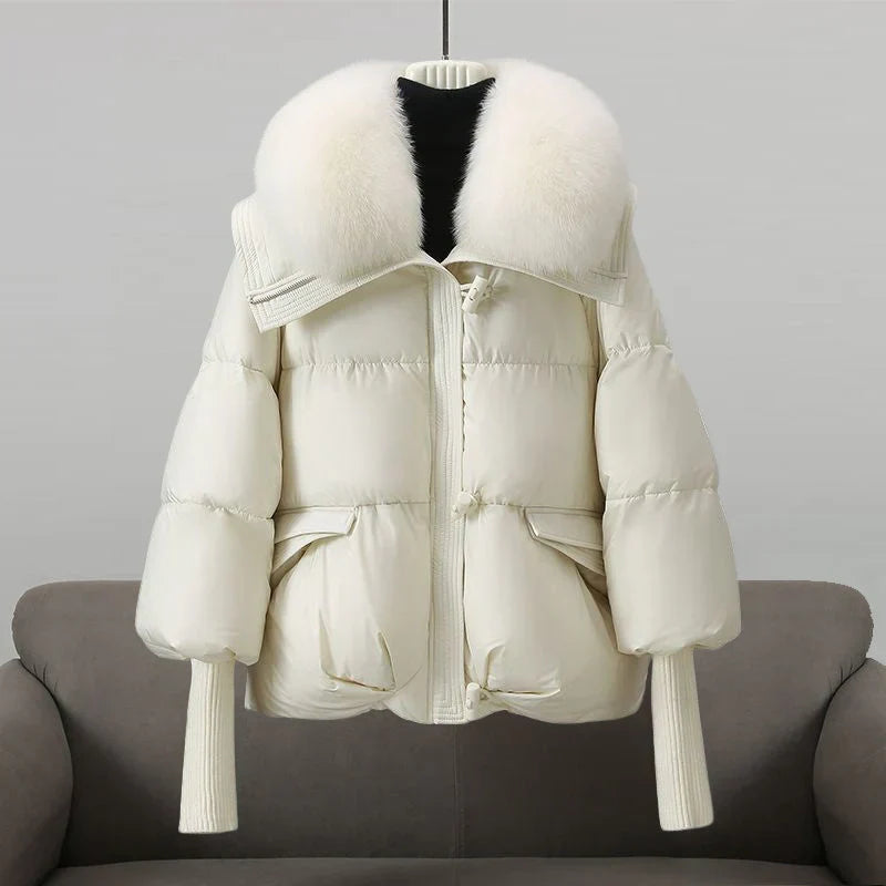 Arctic Luxe - Elegant Puffer Jacket with Faux Fur Collar